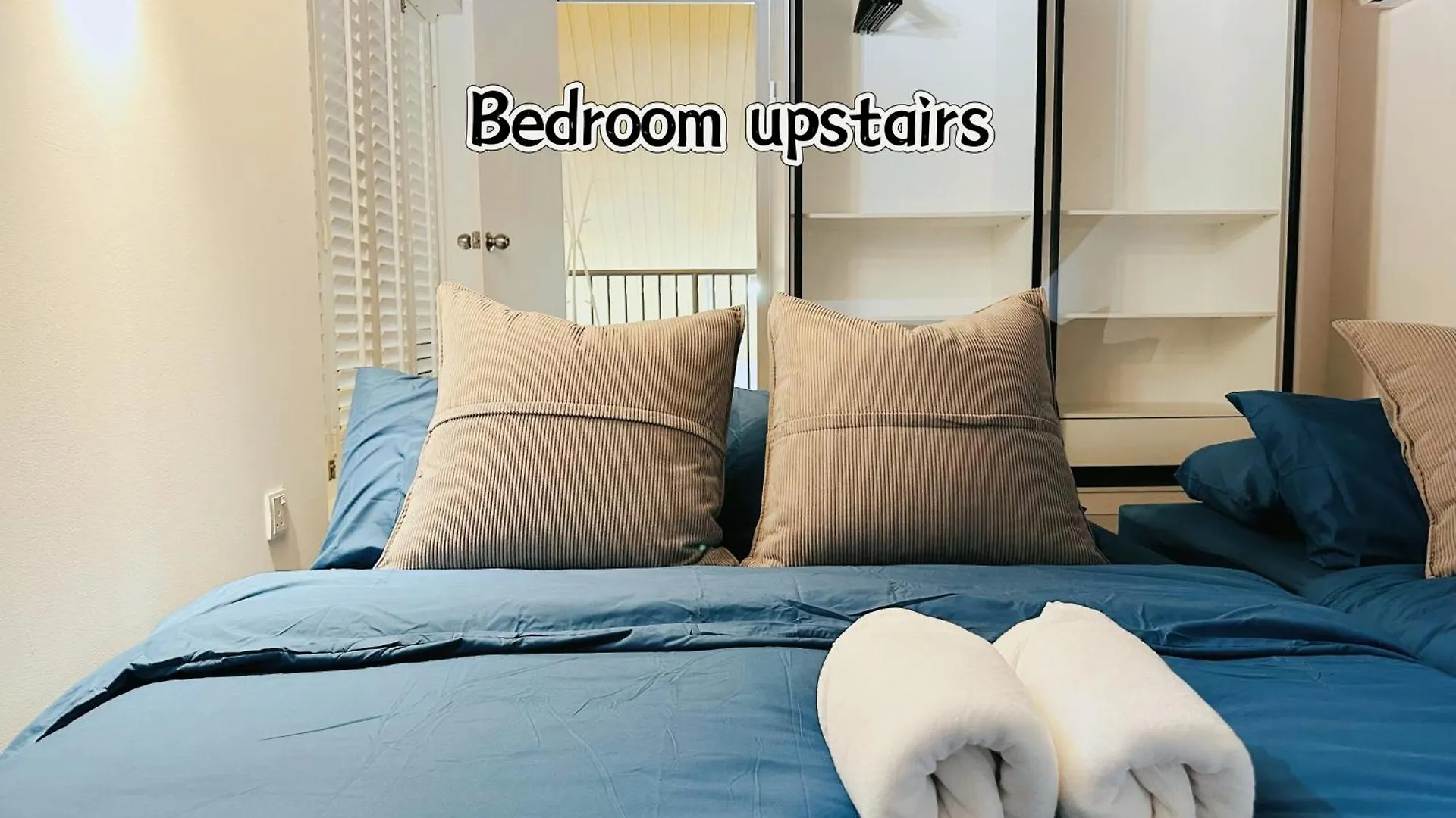 New! 10Pax Special 1,5 Storey Semi-D In Georgetown 70 Inch Smart Tv 0*, George Town